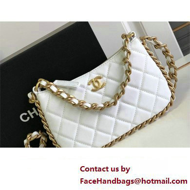 chanel White Shiny Crumpled Lambskin  &  Gold-Tone Metal Clutch with Chain AP3487 2023